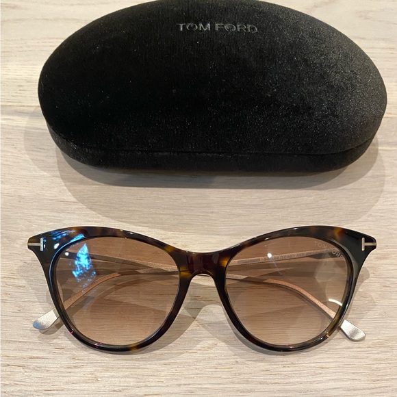 Tom Ford Sunglasses - Picture 2 of 8